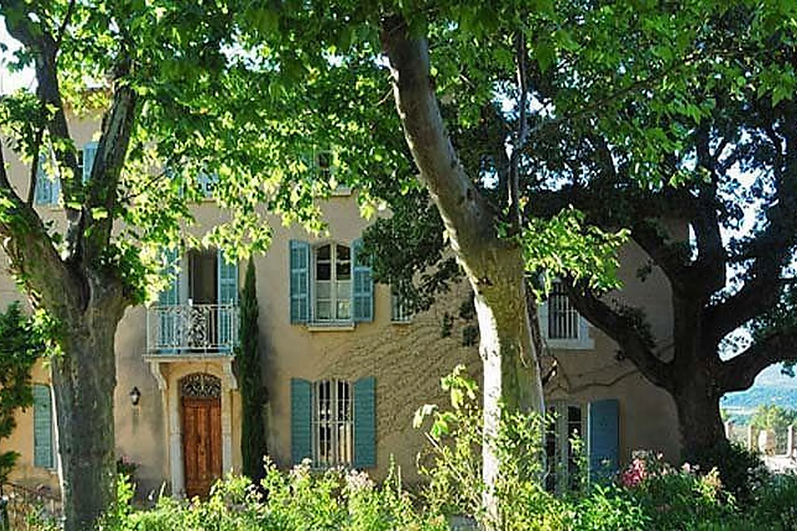 Lieux événementiels, LA BASTIDE DES CALANQUES