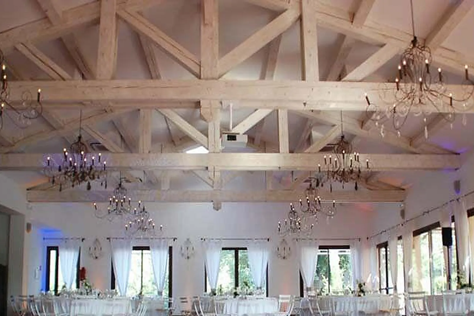 Lieux événementiels, LA BASTIDE DES CALANQUES