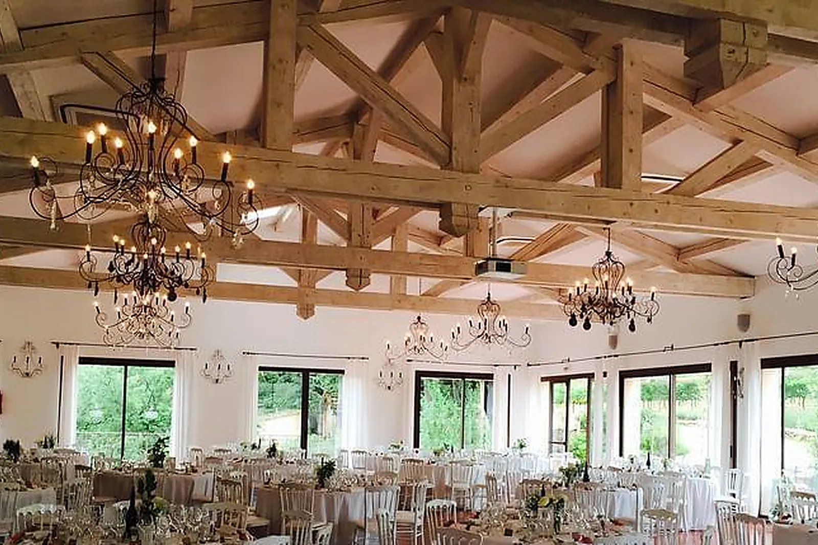 Lieux événementiels, LA BASTIDE DES CALANQUES