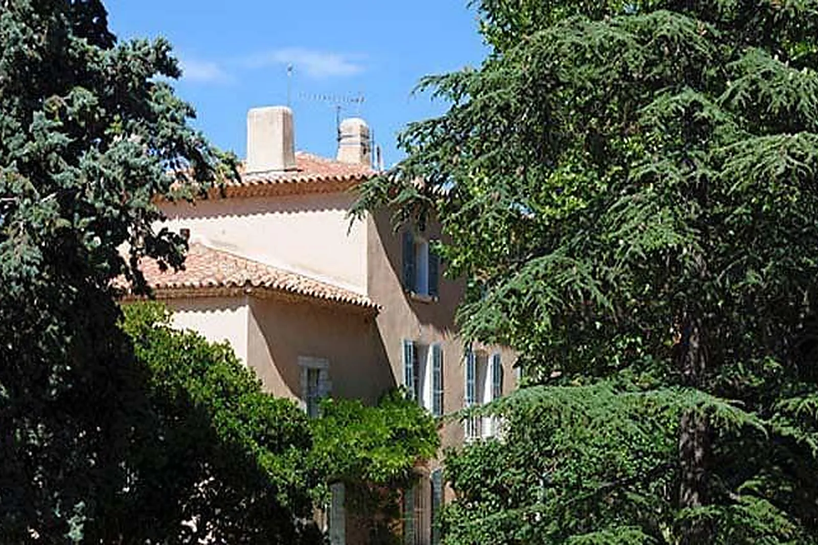 Lieux événementiels, LA BASTIDE DES CALANQUES