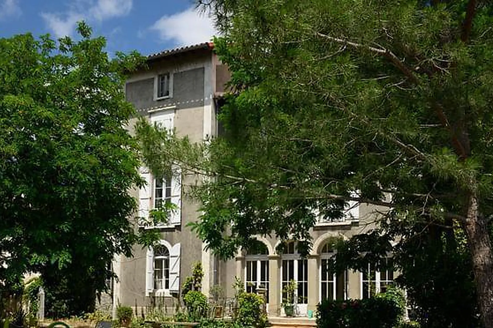 Lieux événementiels, CHÂTEAU GUILHEM