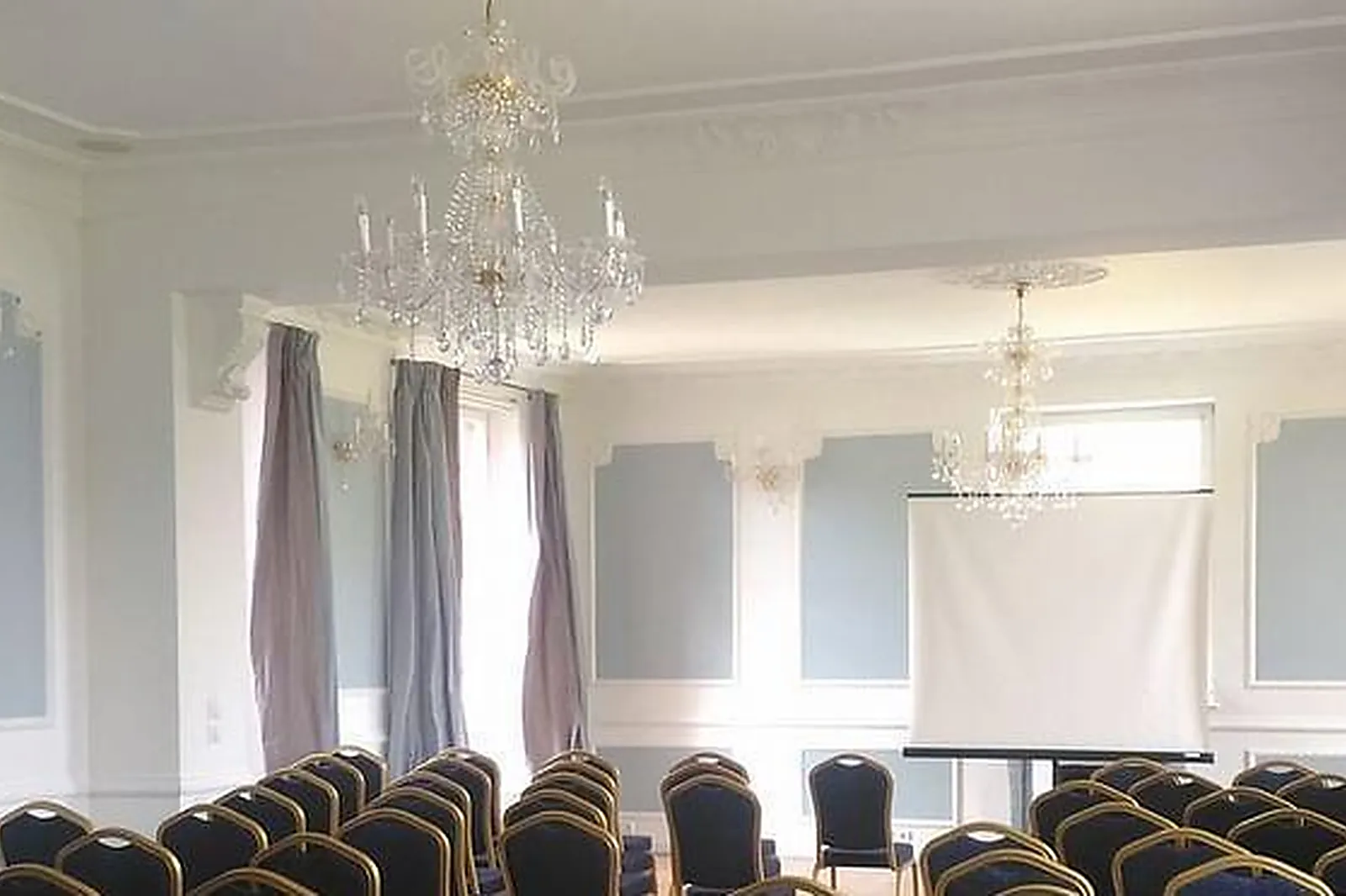 Lieux événementiels, DOXA - MANDEL