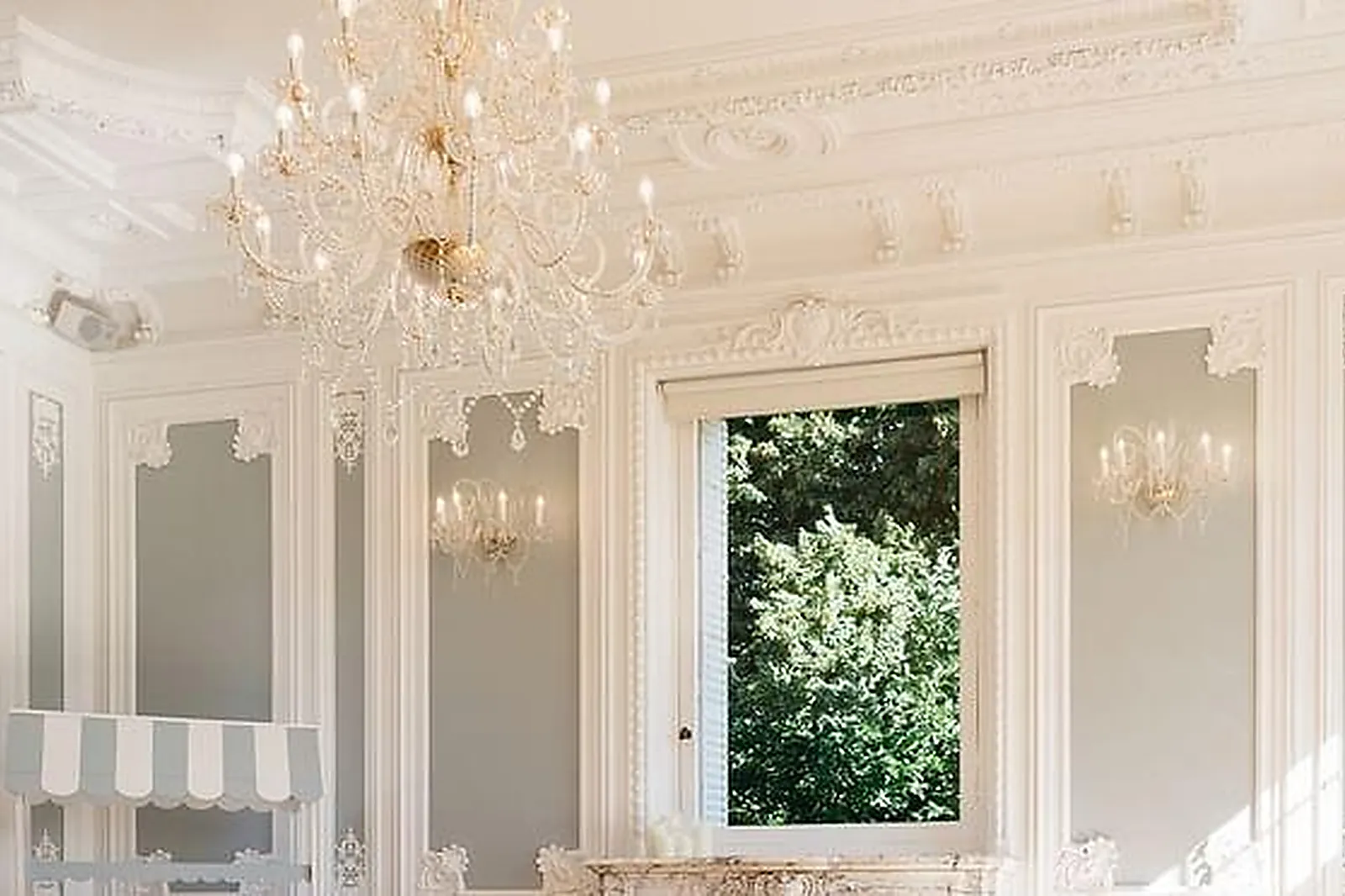 Lieux événementiels, DOXA - MANDEL