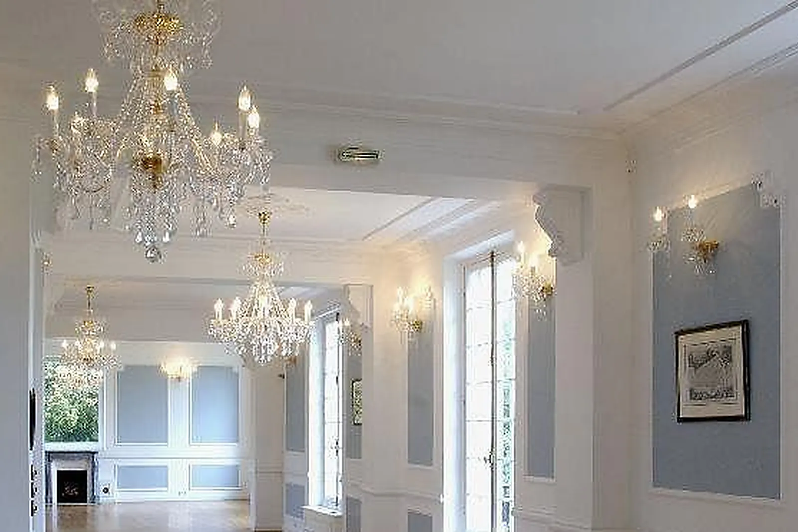 Lieux événementiels, DOXA - MANDEL