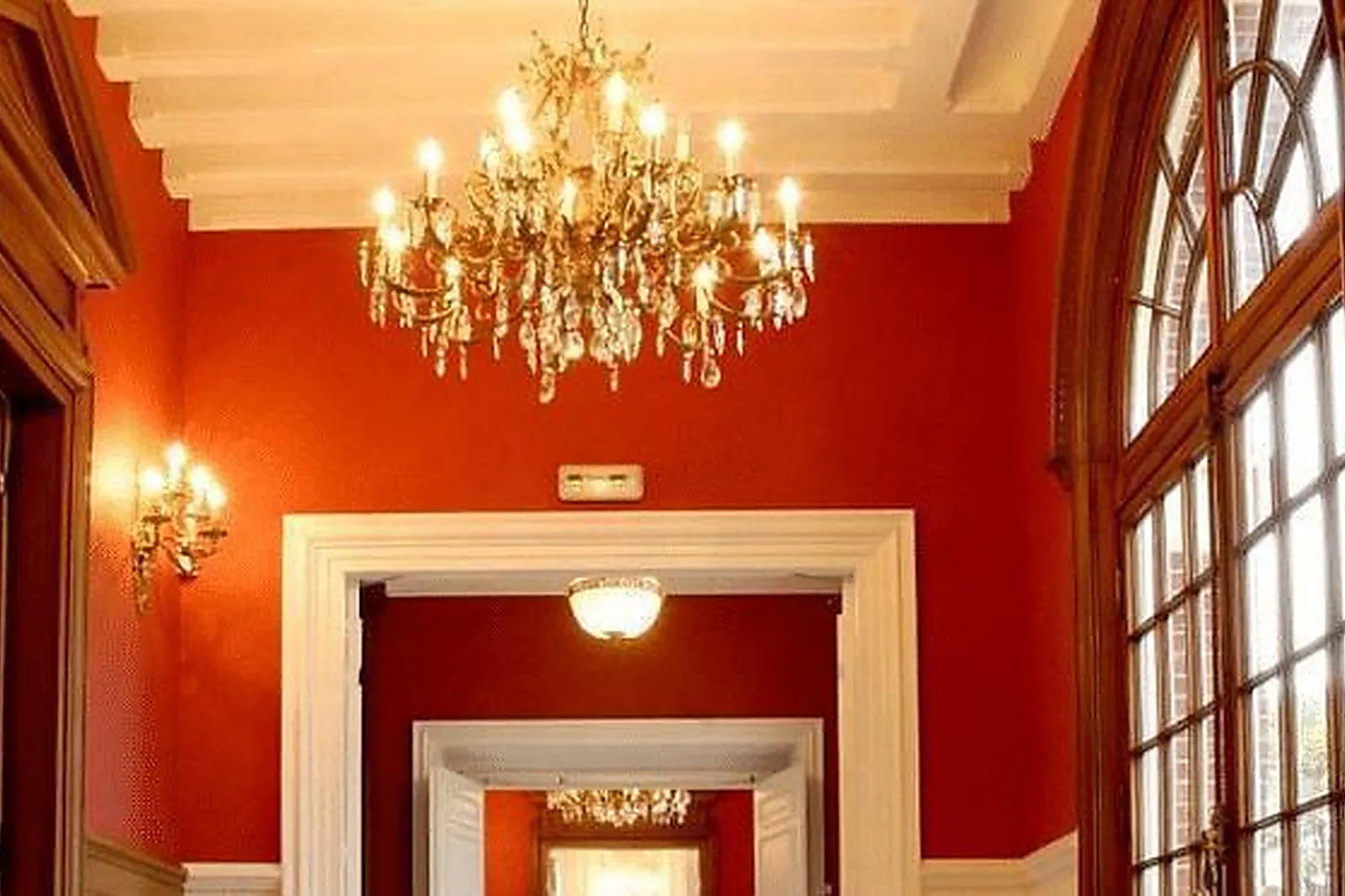 Lieux événementiels, DOXA - MANDEL