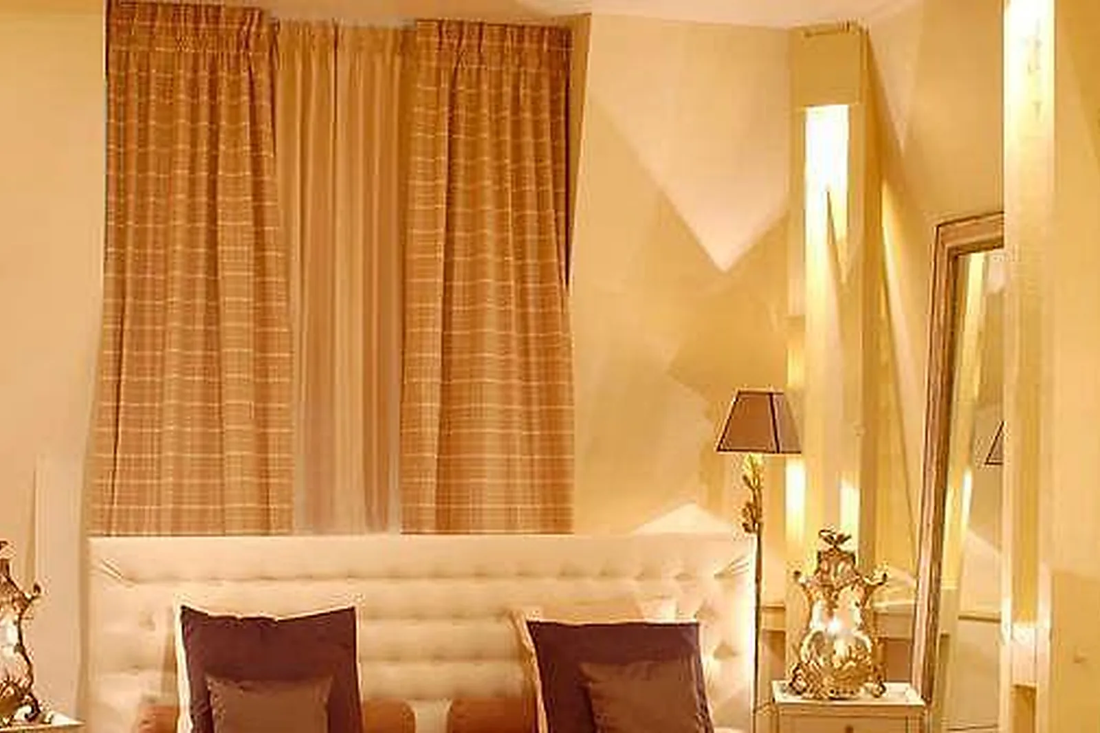 Lieux événementiels, DOXA - MANDEL