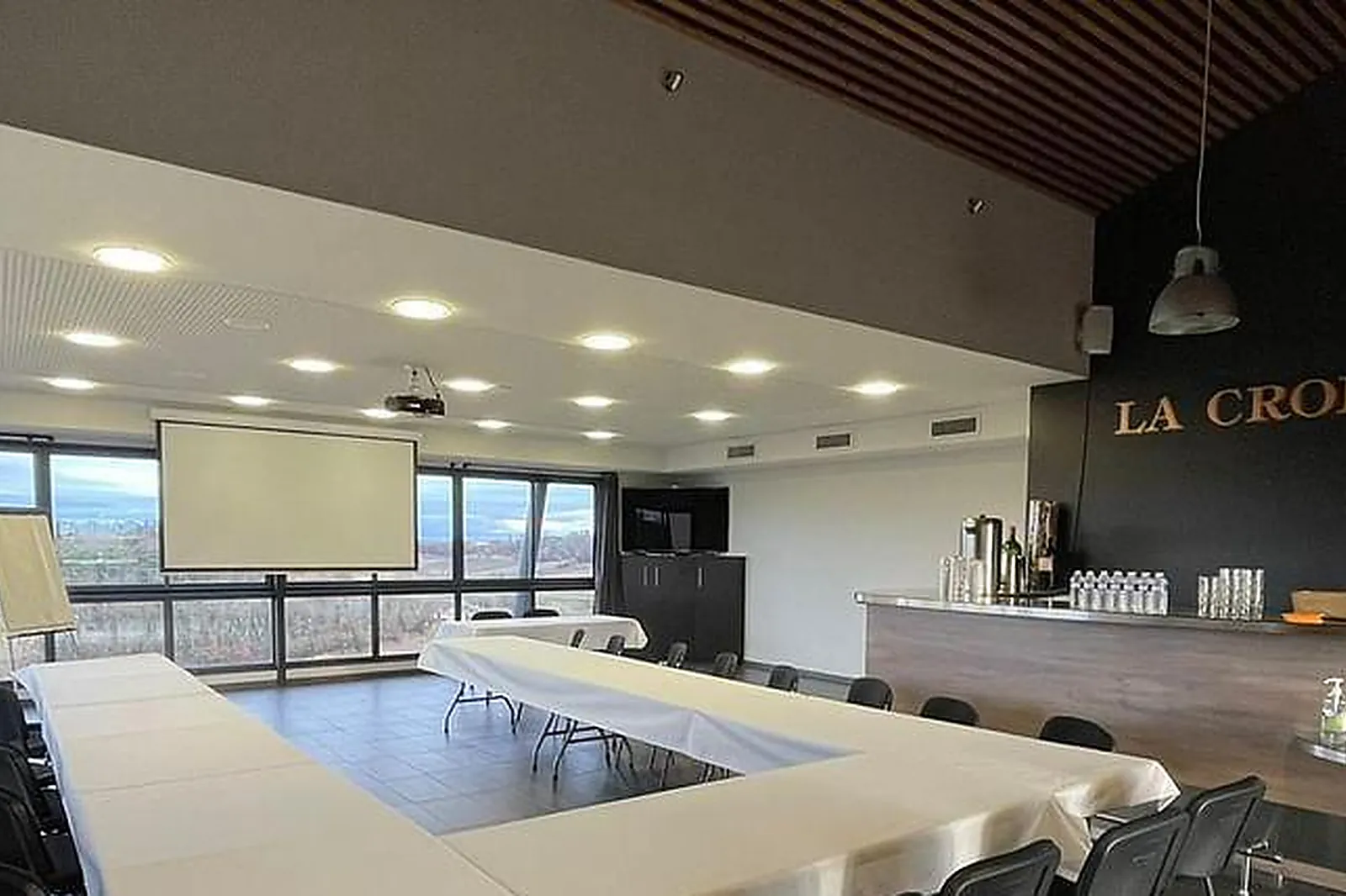 Lieux événementiels, CHÂTEAU LA CROIZILLE