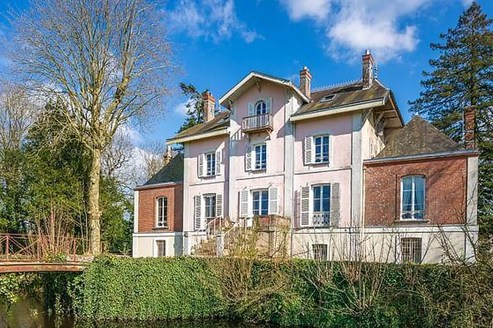Lieux événementiels, CHÂTEAU LA TOUR LANDRY