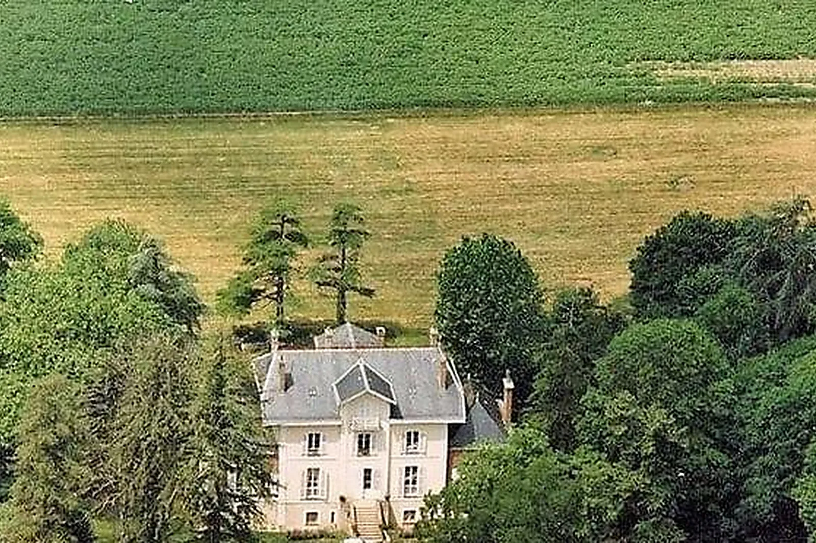 Lieux événementiels, CHÂTEAU LA TOUR LANDRY