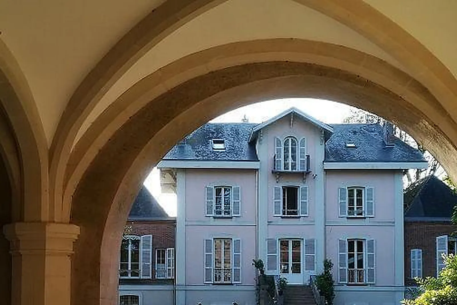 Lieux événementiels, CHÂTEAU LA TOUR LANDRY