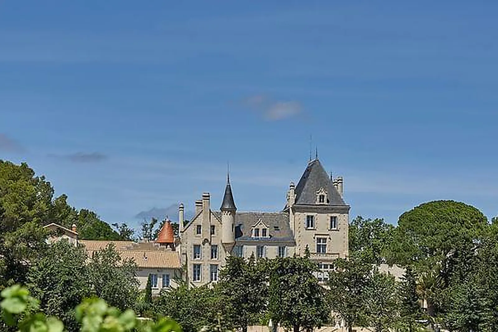 Lieux événementiels, LOCAL CLUB