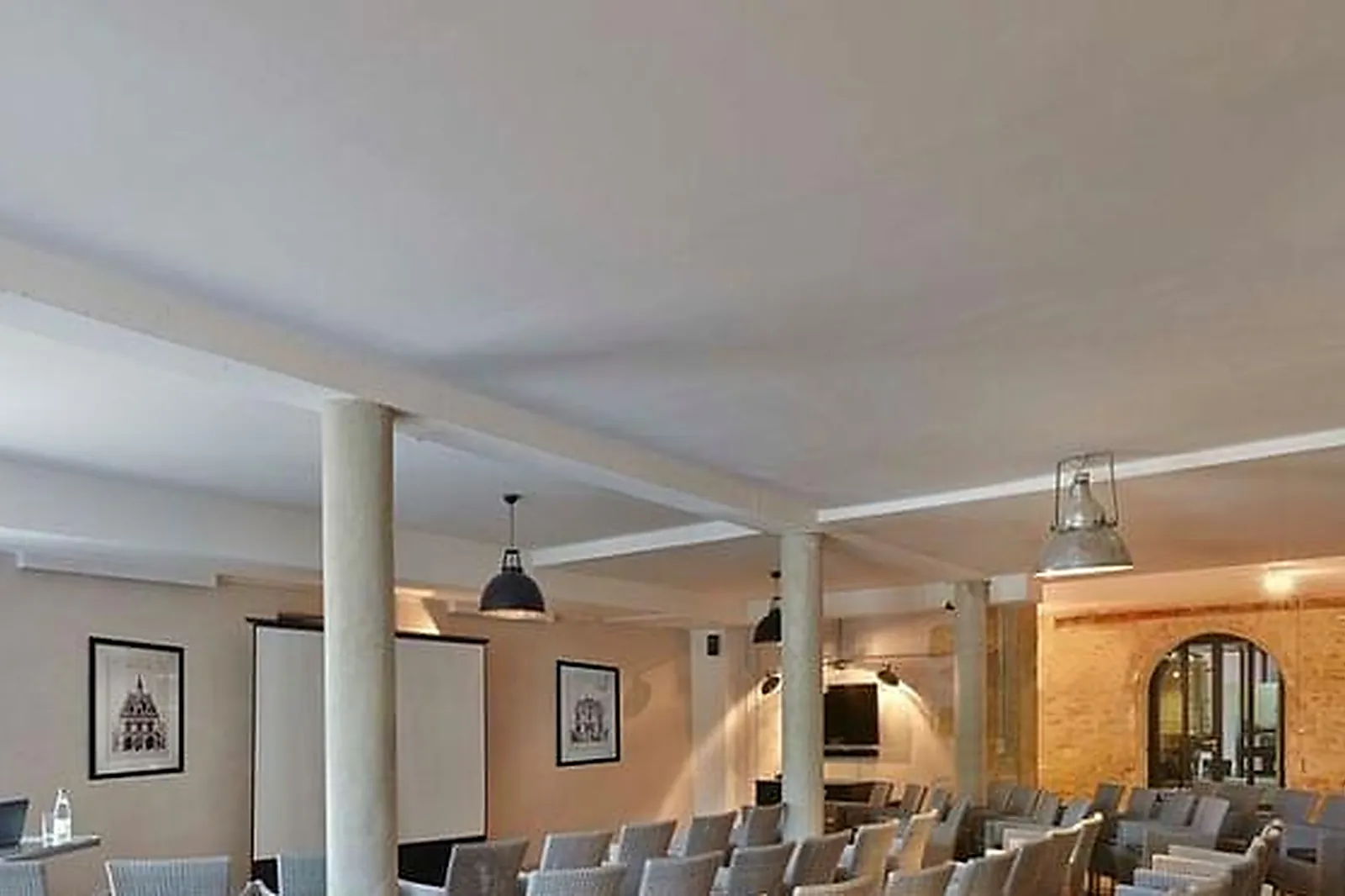 Lieux événementiels, LOCAL CLUB