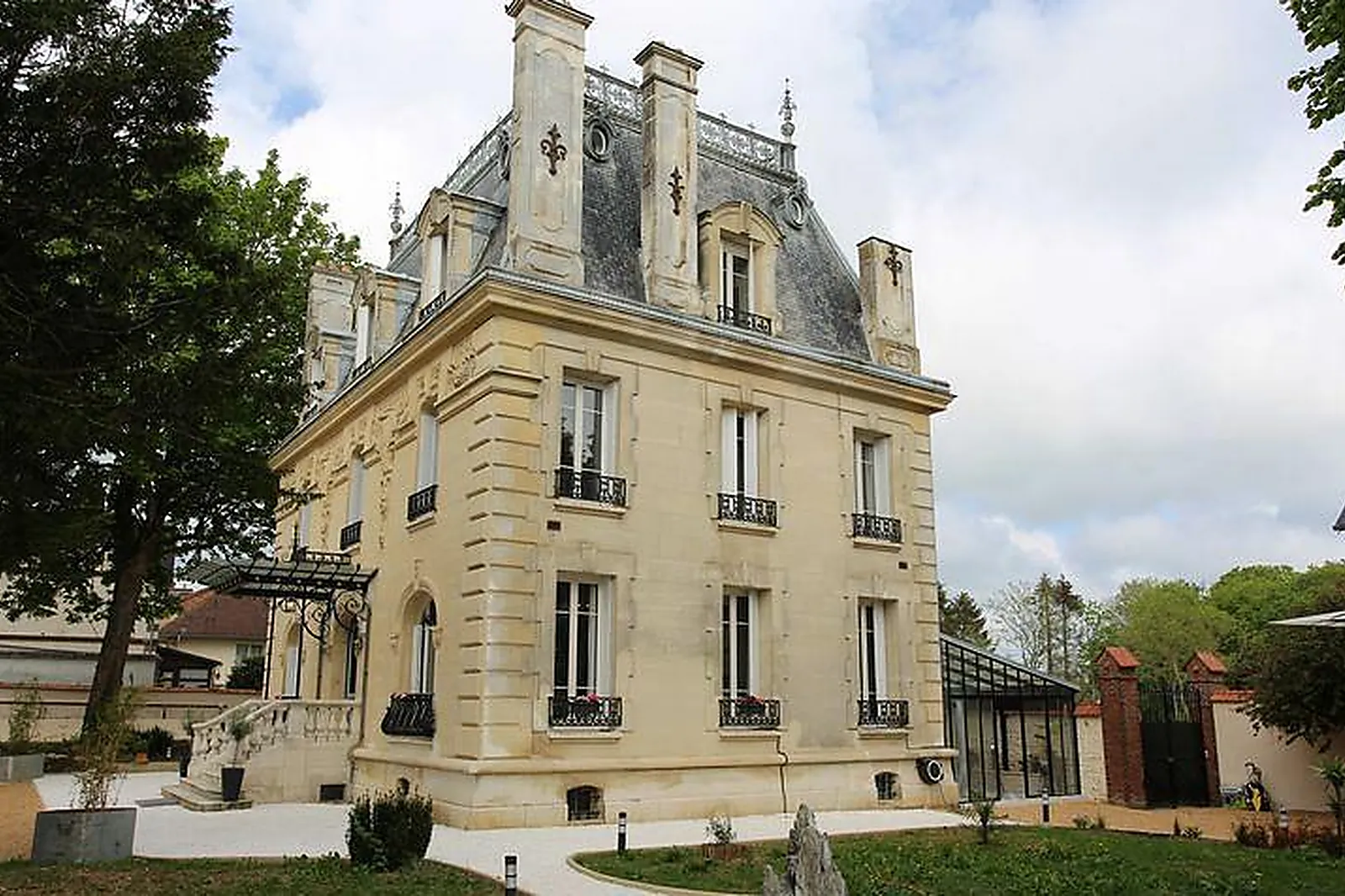 Lieux événementiels, CHÂTEAU PARTICULIER DE LUXE