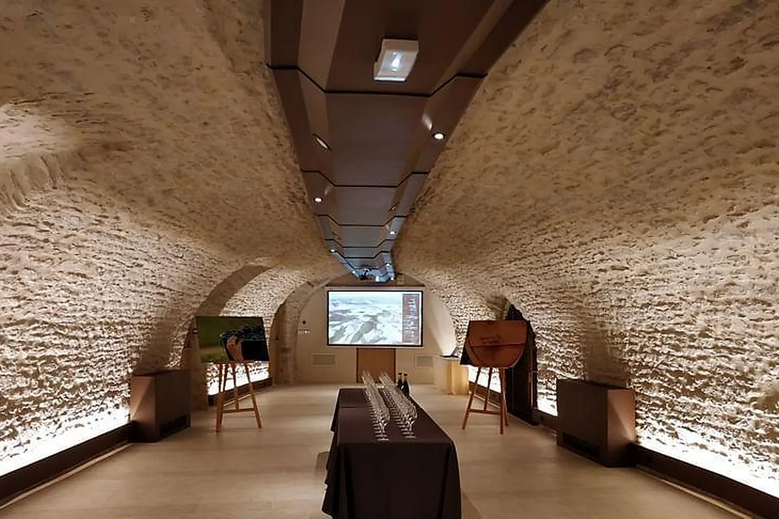 Lieux événementiels, CHÂTEAU PHILIPPE LE HARDI