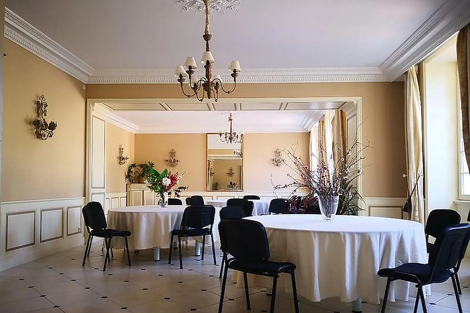 Lieux événementiels, CHÂTEAU SÉNAILHAC