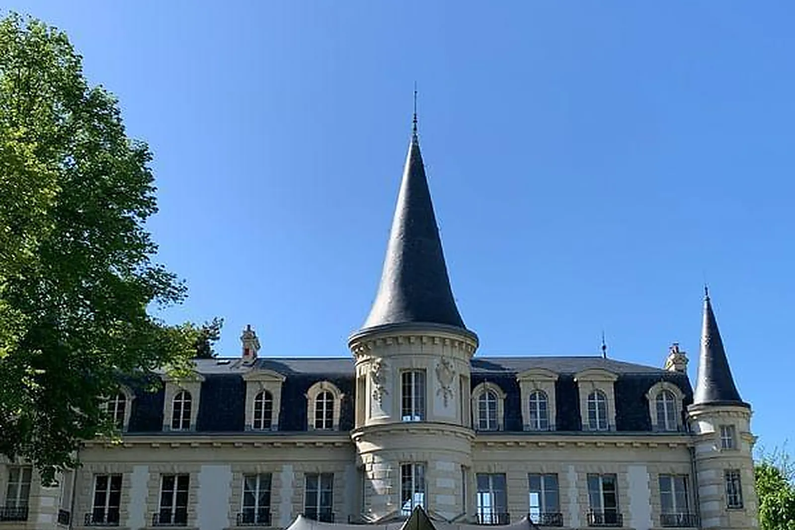 Lieux événementiels, CHÂTEAU D'HARDRICOURT