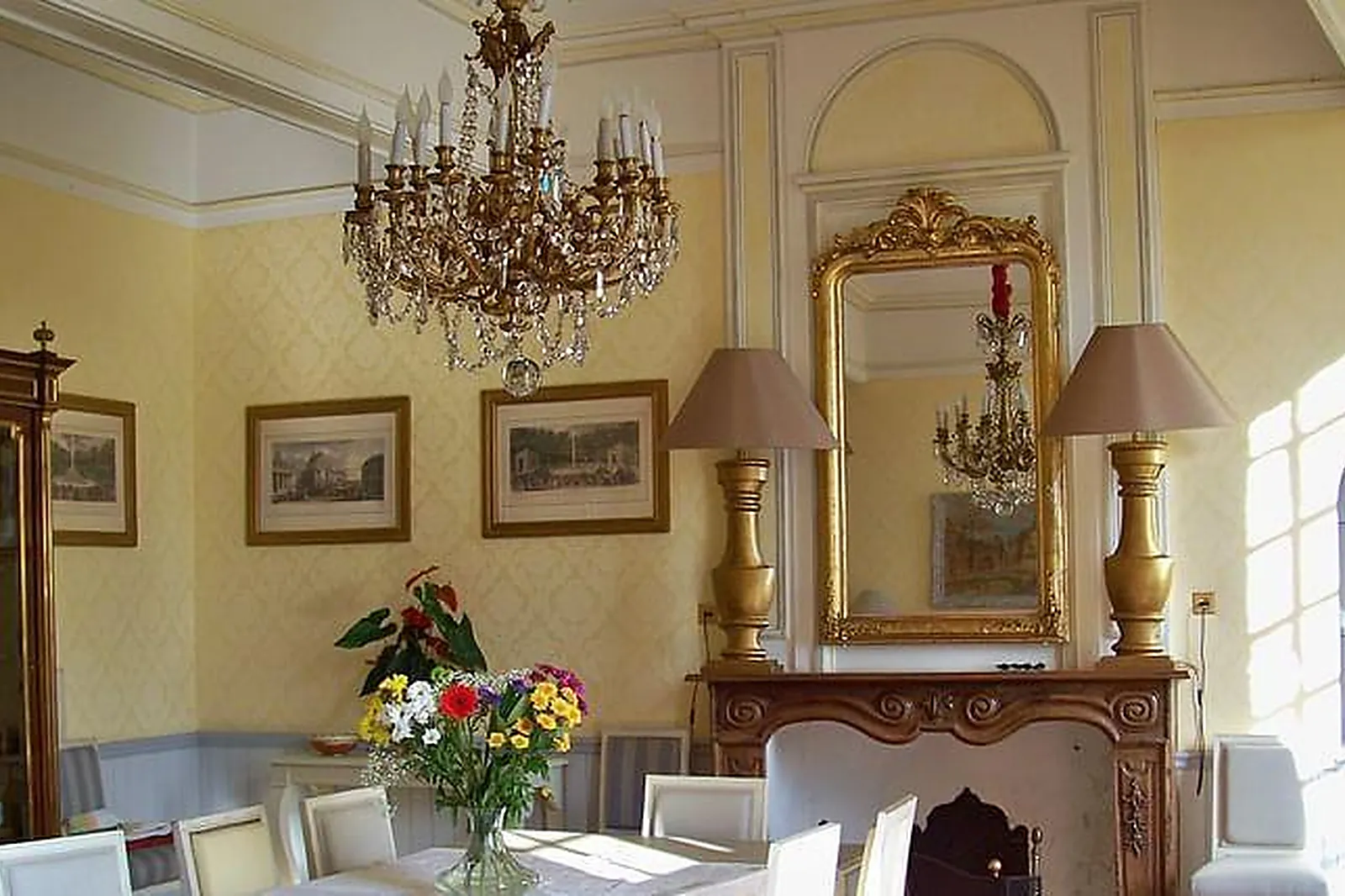 Lieux événementiels, CHÂTEAU D'ISSUS