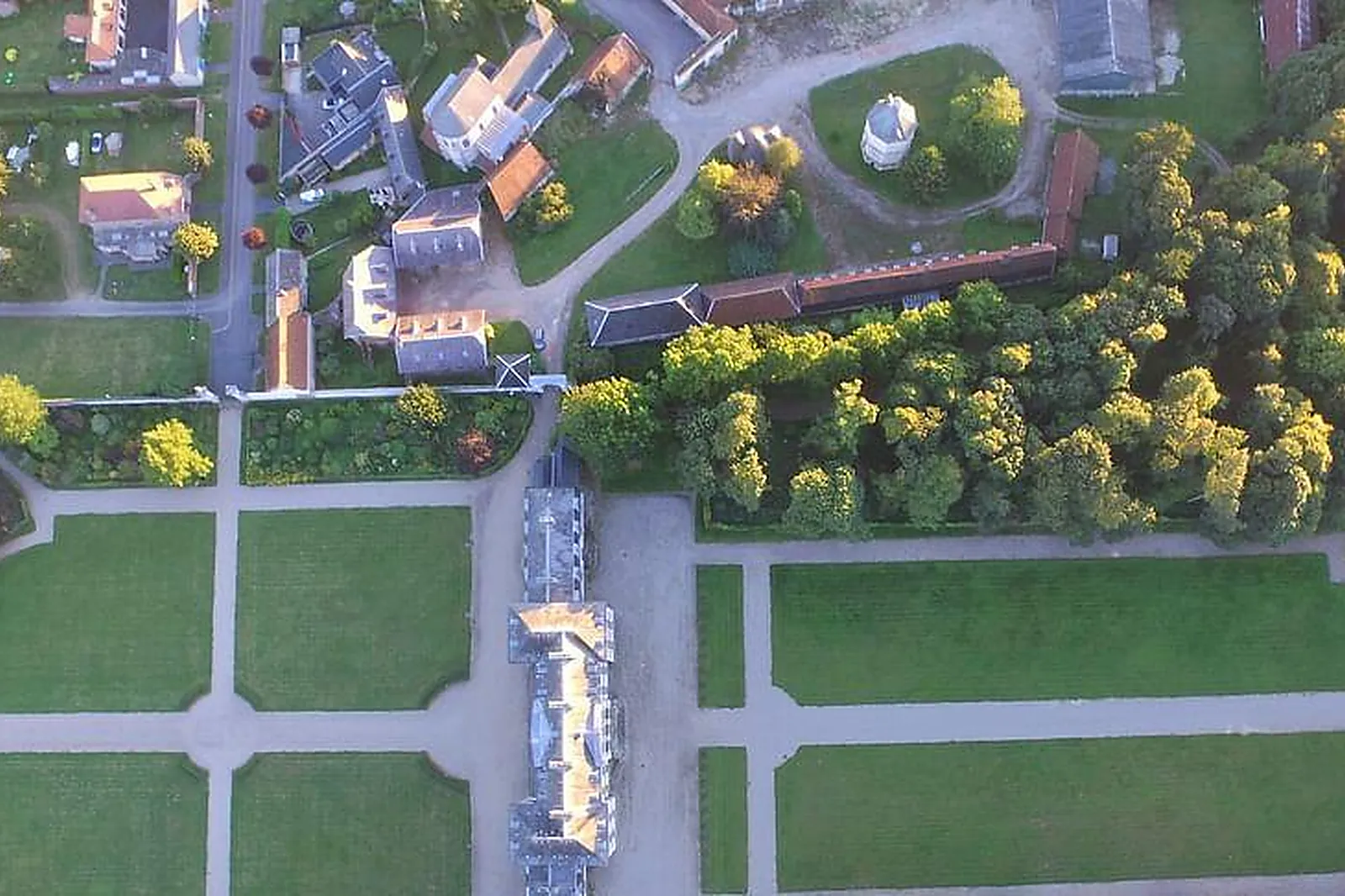 Lieux événementiels, CHÂTEAU DE BERTANGLES