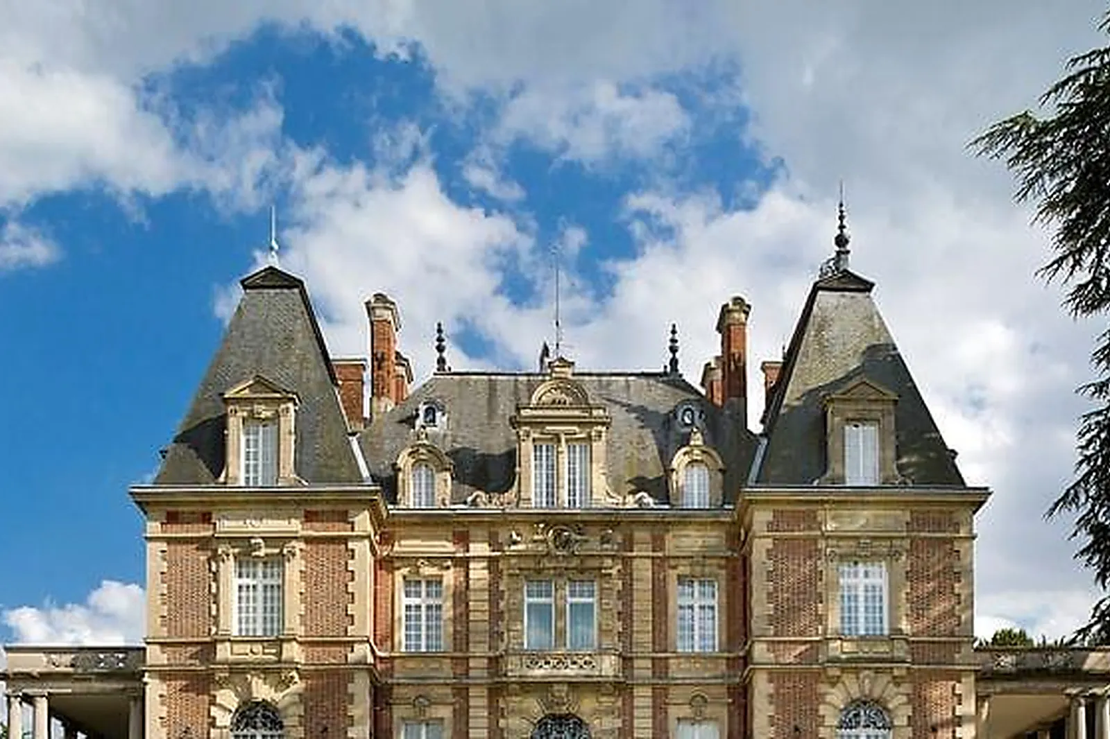 Lieux événementiels, CHÂTEAU DE BOUFFÉMONT