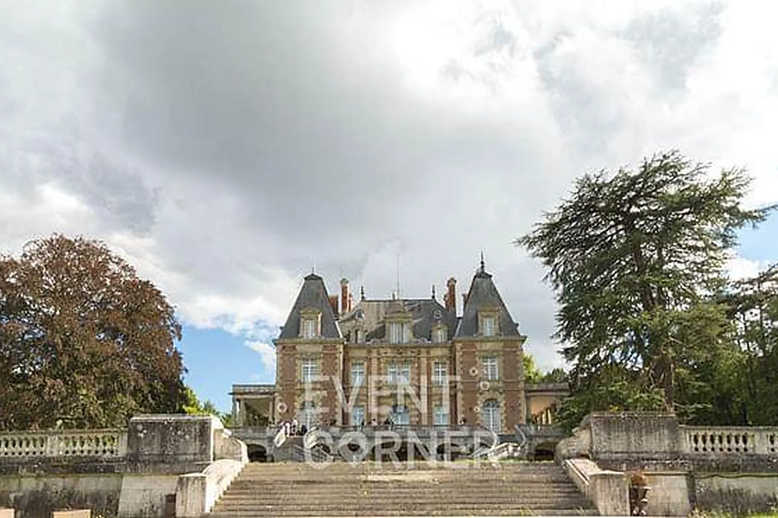 Lieux événementiels, CHÂTEAU DE BOUFFÉMONT