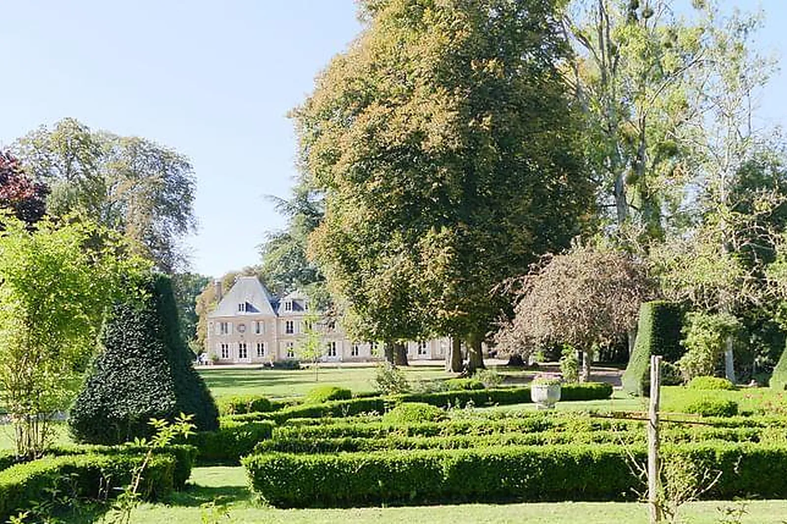 Lieux événementiels, CHÂTEAU DE BOUTHONVILLIERS