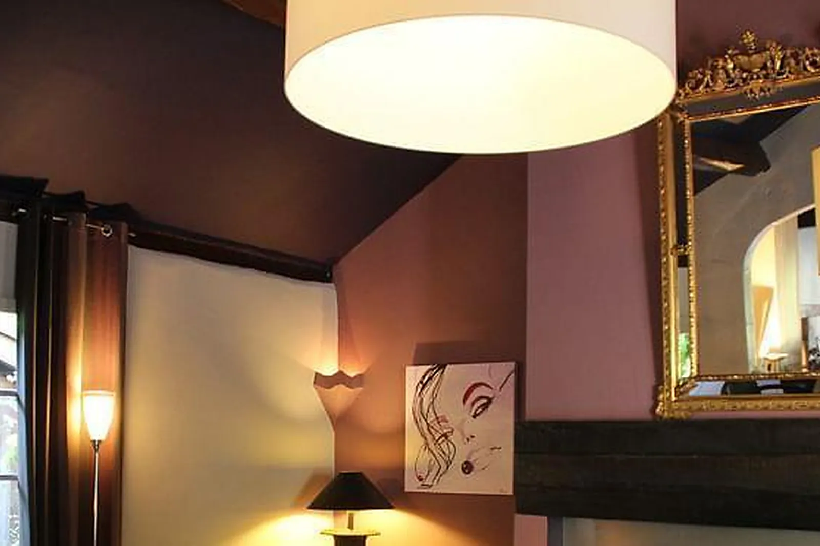 Lieux événementiels, CHÂTEAU DE BUROS ***