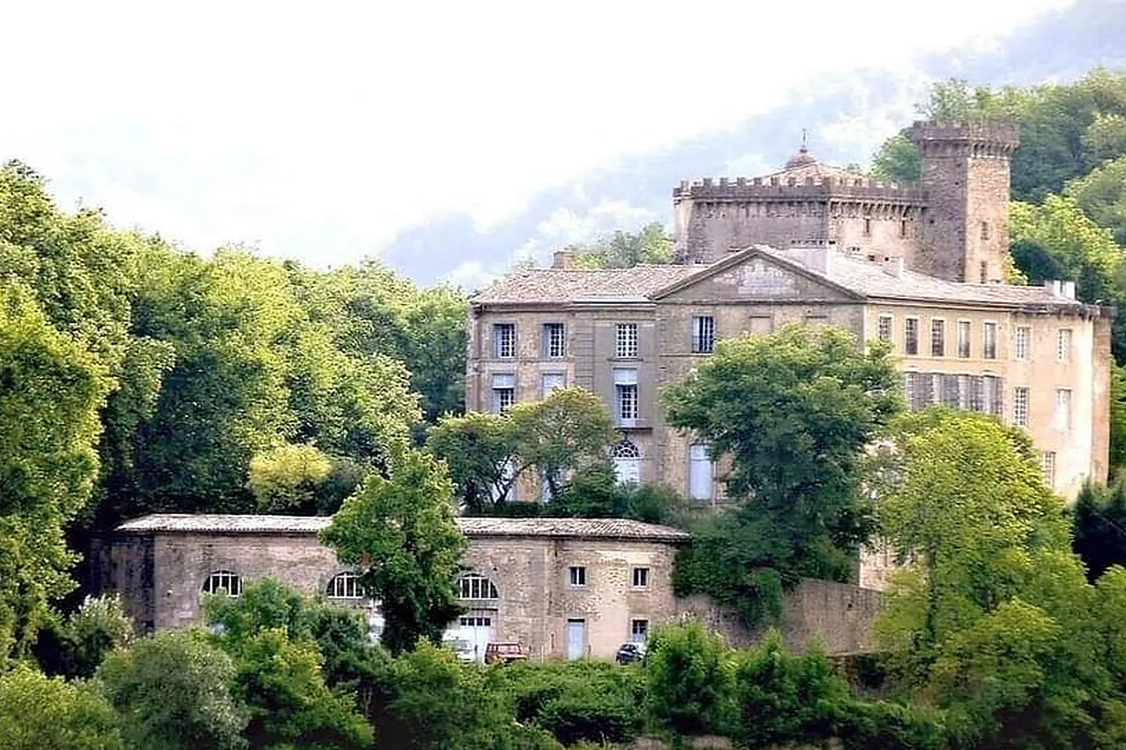 Lieux événementiels, CHÂTEAU DE CHALABRE