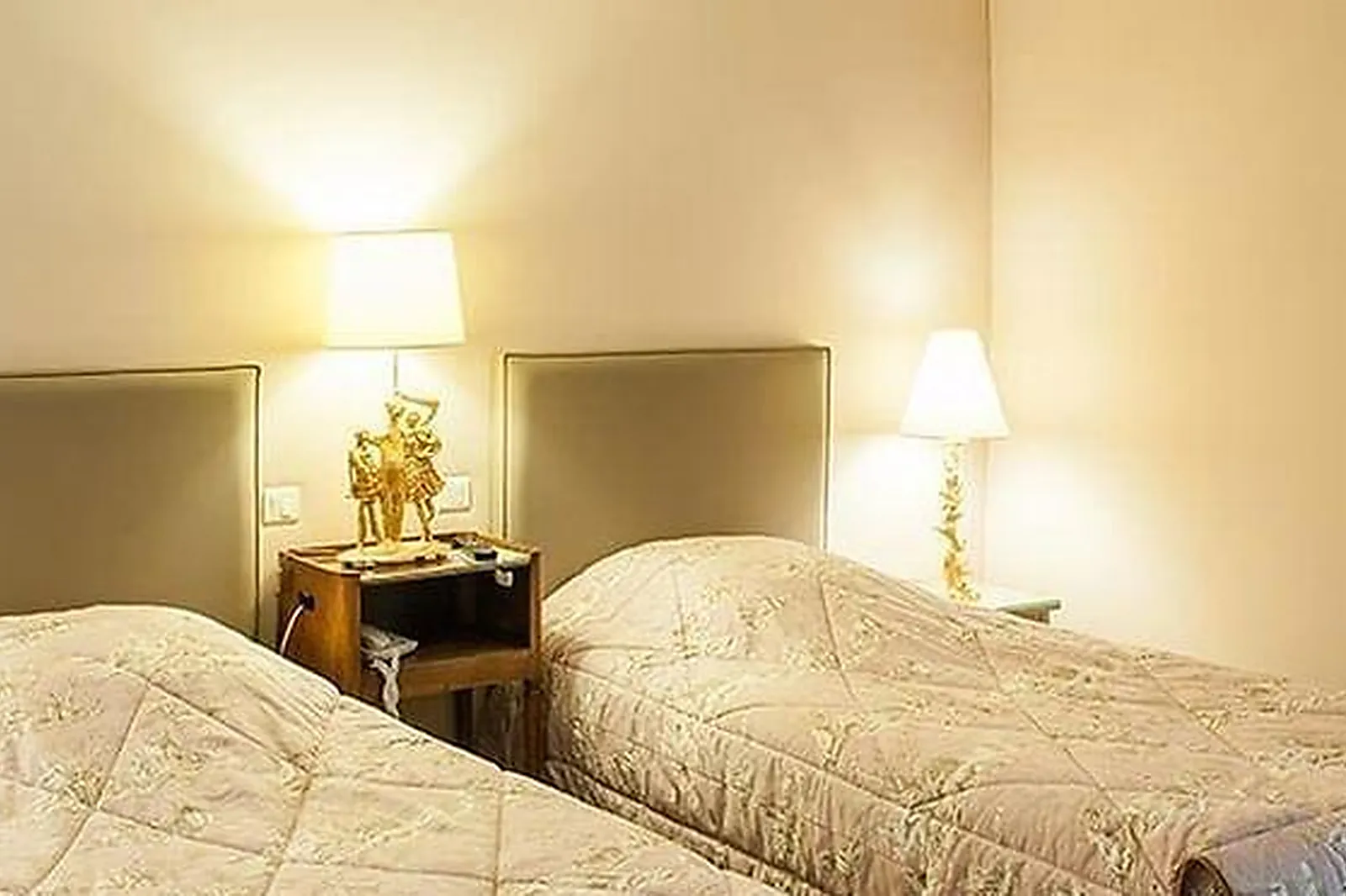 Lieux événementiels, SALLE DE RÉUNION - PARIS 3ÈME