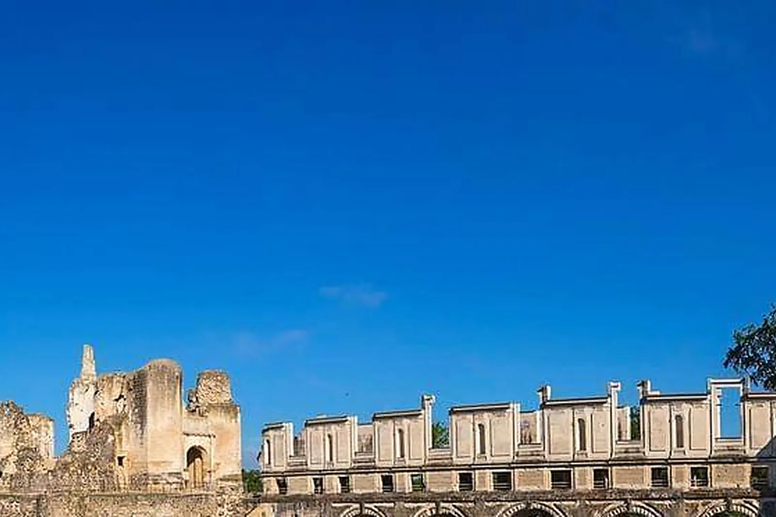 Lieux événementiels, ADONIS SANARY - GRAND HÔTEL DES BAINS