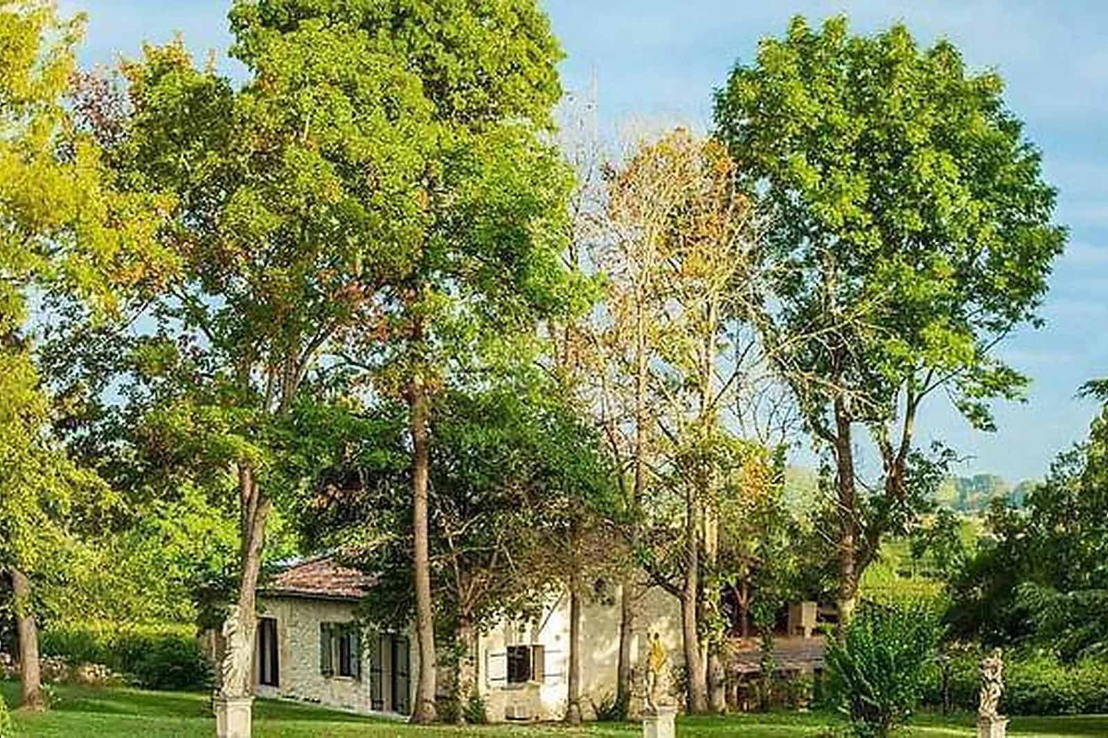 Lieux événementiels, CHÂTEAU DE GARDE