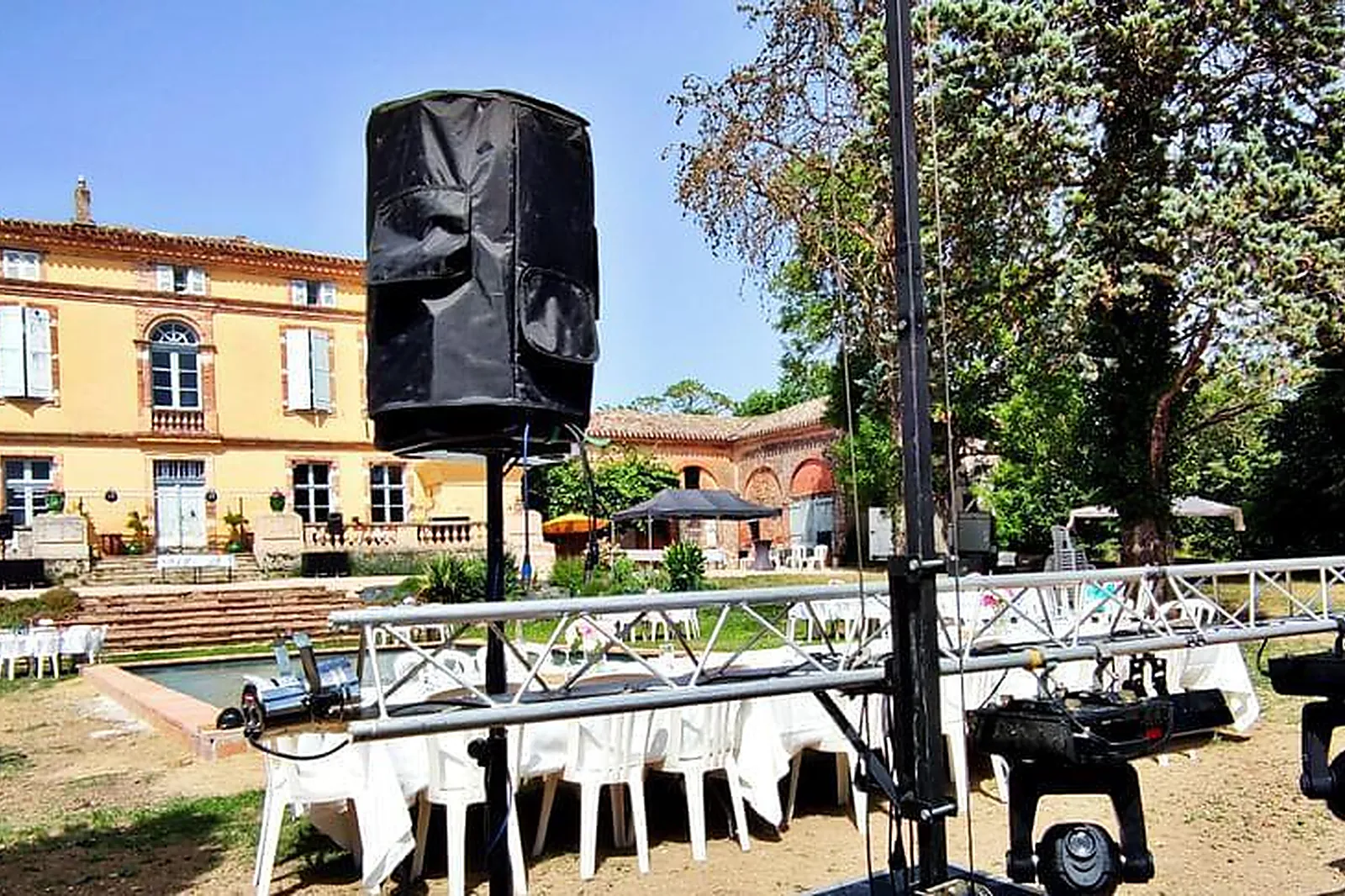 Lieux événementiels, CHÂTEAU DE JEAN