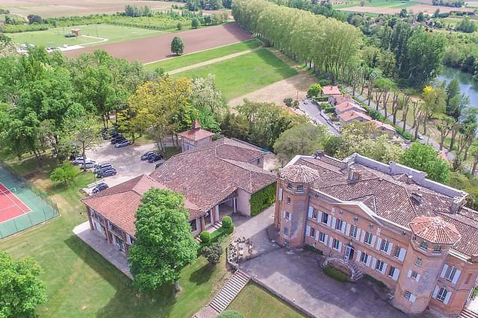 Lieux événementiels, WOJO ISSY-LES-MOULINEAUX