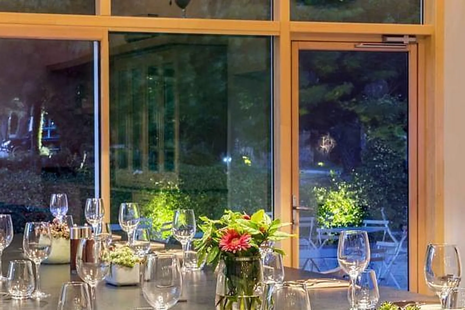 Lieux événementiels, CHÂTEAU DE MASSILLAN ****