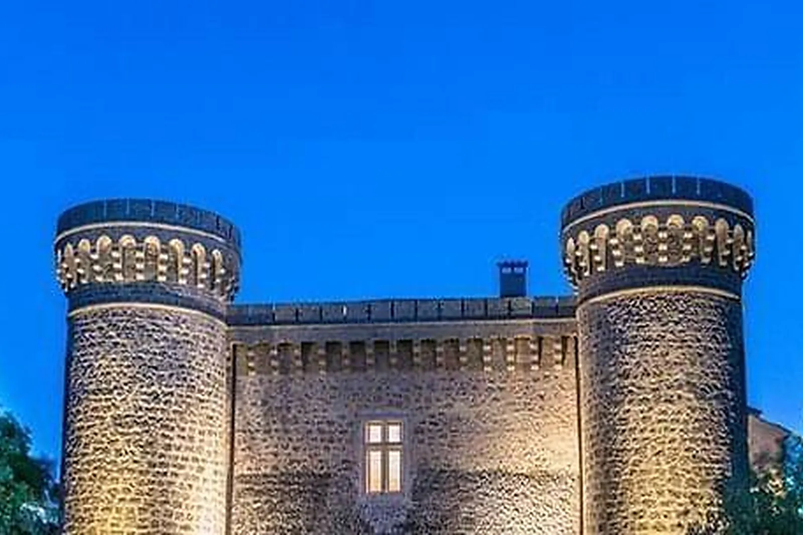 Lieux événementiels, CHÂTEAU DE MASSILLAN ****