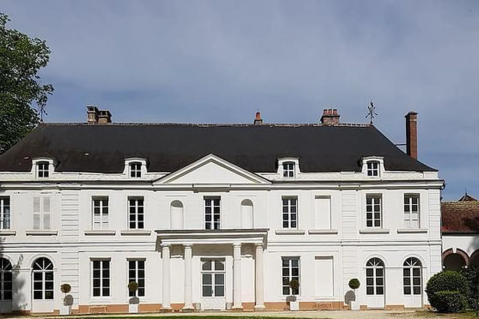 Lieux événementiels, CHÂTEAU DE MONFORT