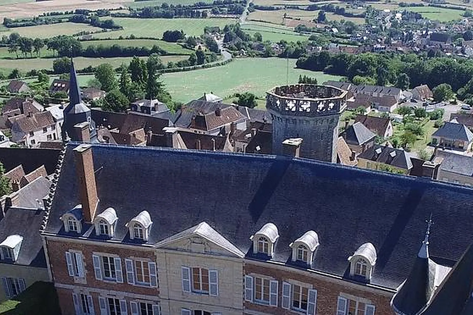 Lieux événementiels, CHÂTEAU DE MONTMIRAIL