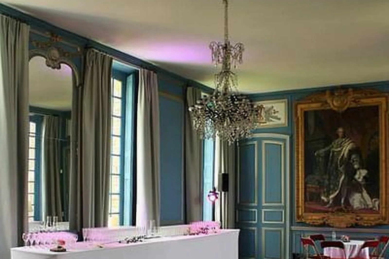 Lieux événementiels, CHÂTEAU DE NEUVILLE