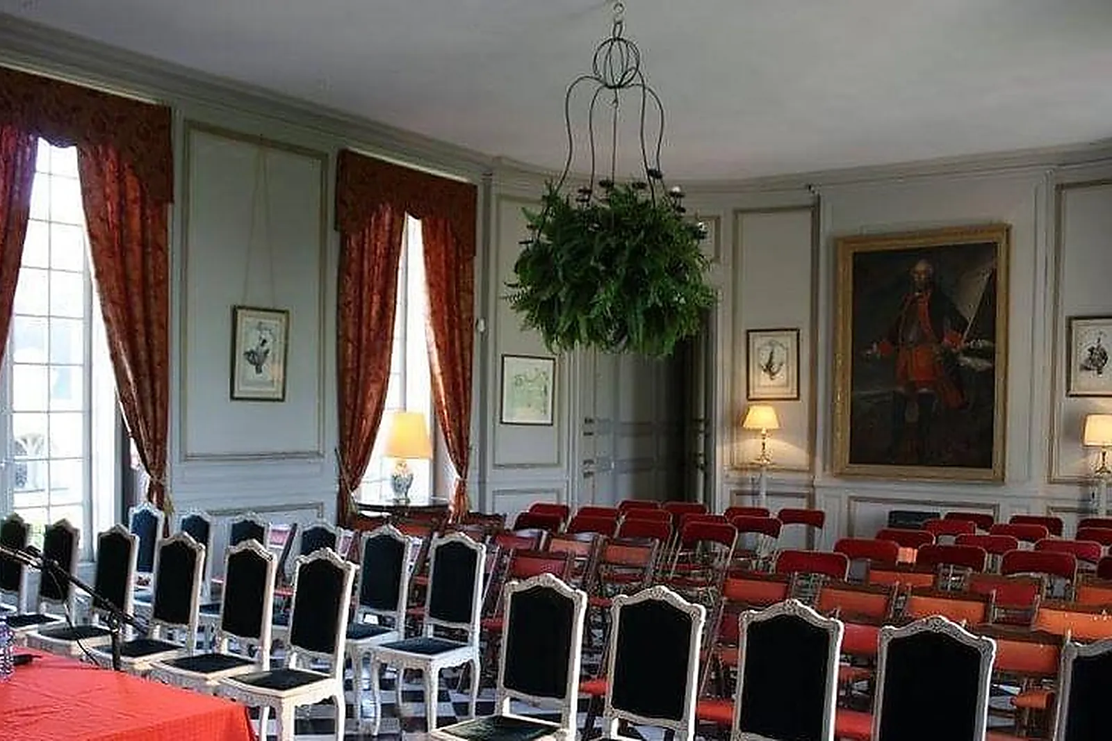 Lieux événementiels, CHÂTEAU DE NEUVILLE