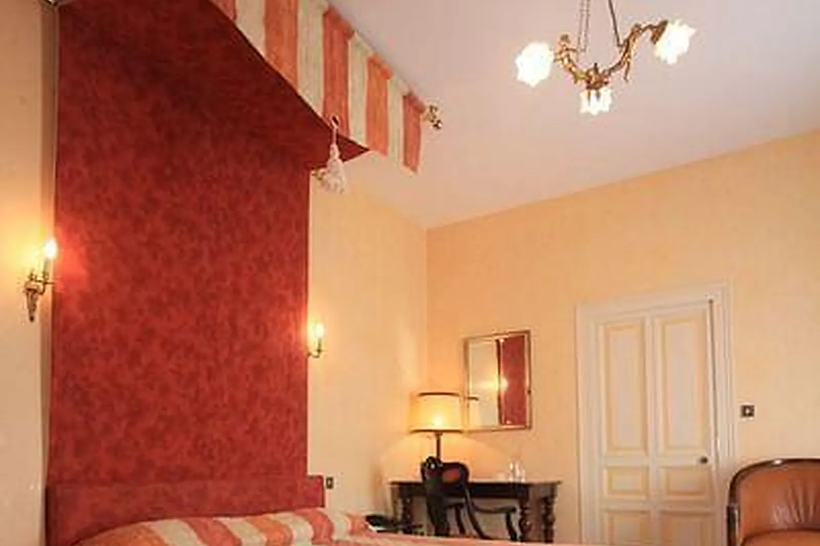 Lieux événementiels, CHÂTEAU DE PÉRIGNY