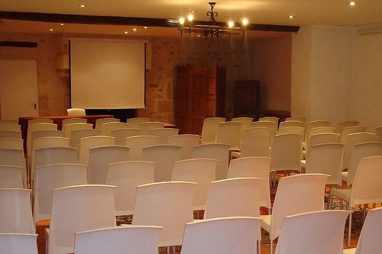 Lieux événementiels, CHÂTEAU DE PÉRIGNY