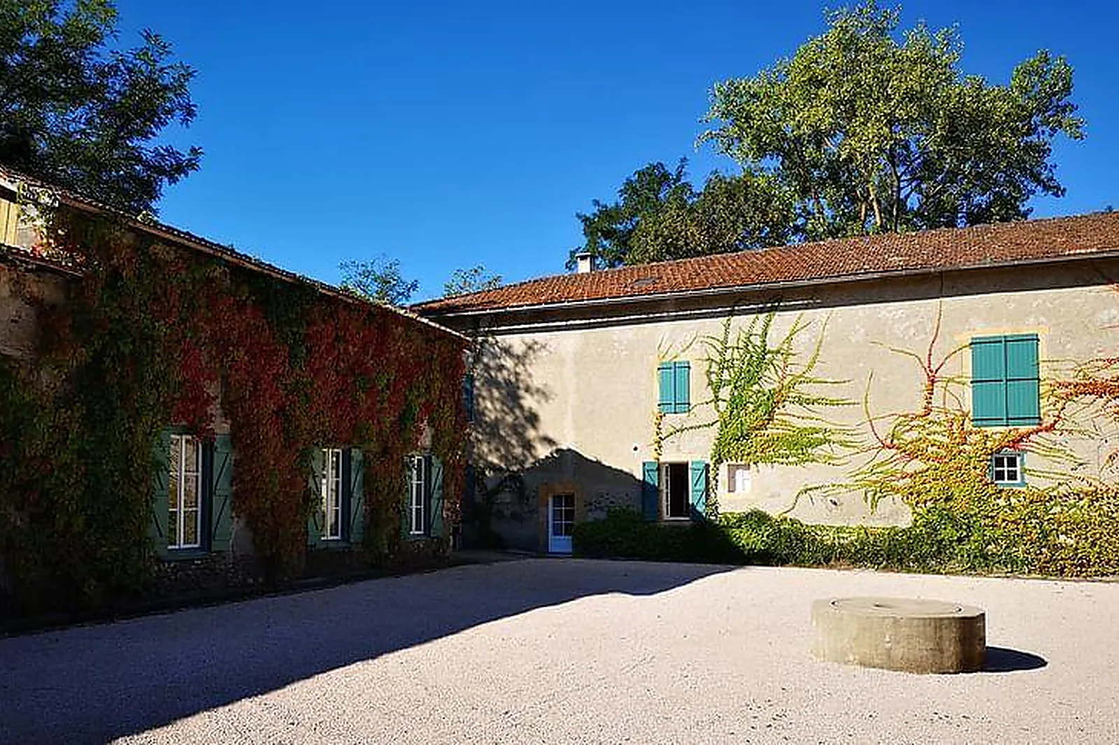 Lieux événementiels, OFFICINA 06 - ESPACE DE COWORKING ET SALLE DE RÉUNION