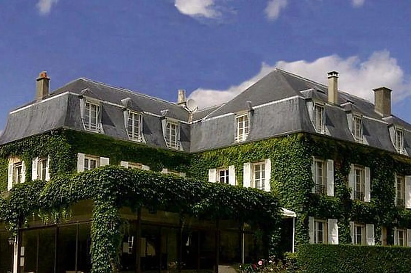 Lieux événementiels, CHÂTEAU DE SANCY ****