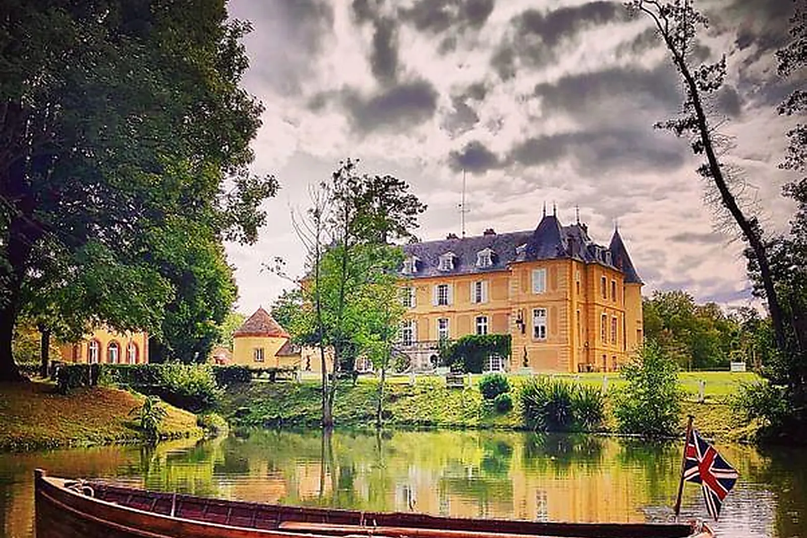 Lieux événementiels, CHALET LE CERF CHE - ECOGÎTE - 4*