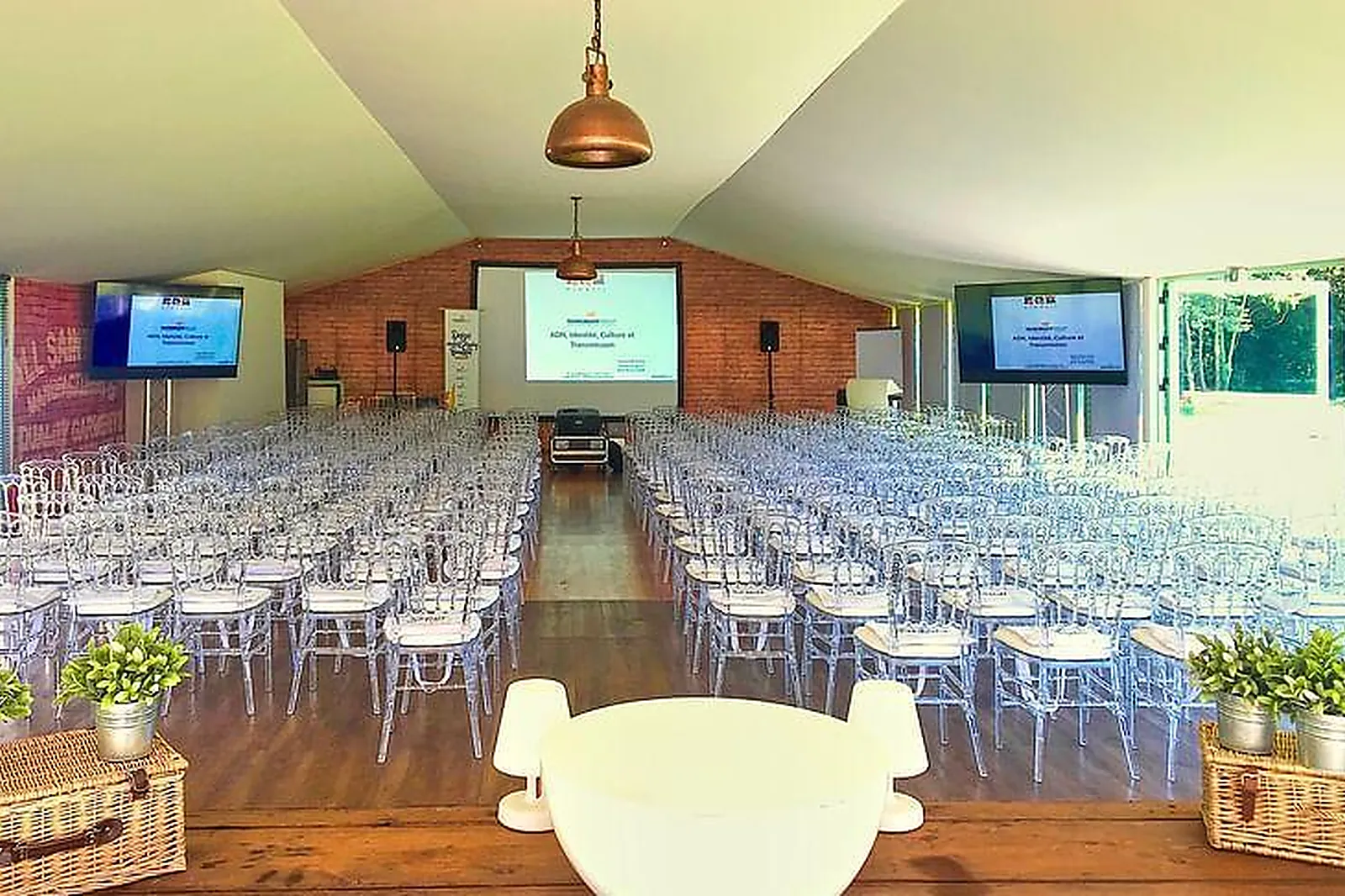 Lieux événementiels, CHALET LE CERF CHE - ECOGÎTE - 4*