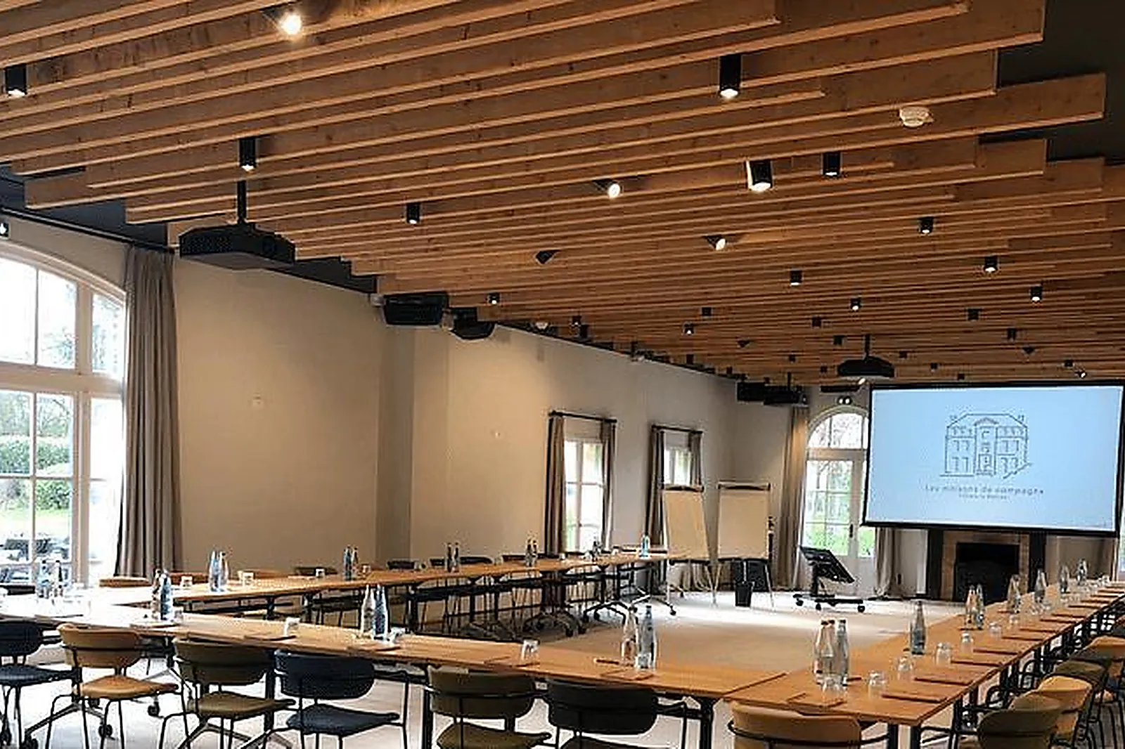 Lieux événementiels, CHÂTEAU DE VILLIERS-LE-MAHIEU (LES MAISONS DE CAMPAGNE)