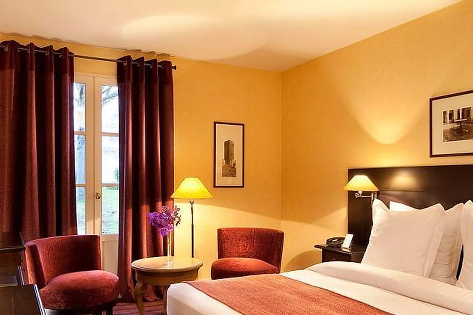 Lieux événementiels, CHÂTEAU DE VILLIERS-LE-MAHIEU (LES MAISONS DE CAMPAGNE)