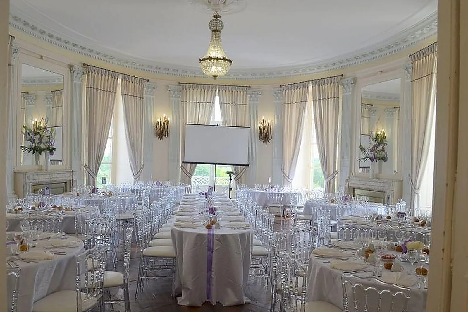 Lieux événementiels, LAOUZ MOUFFETARD