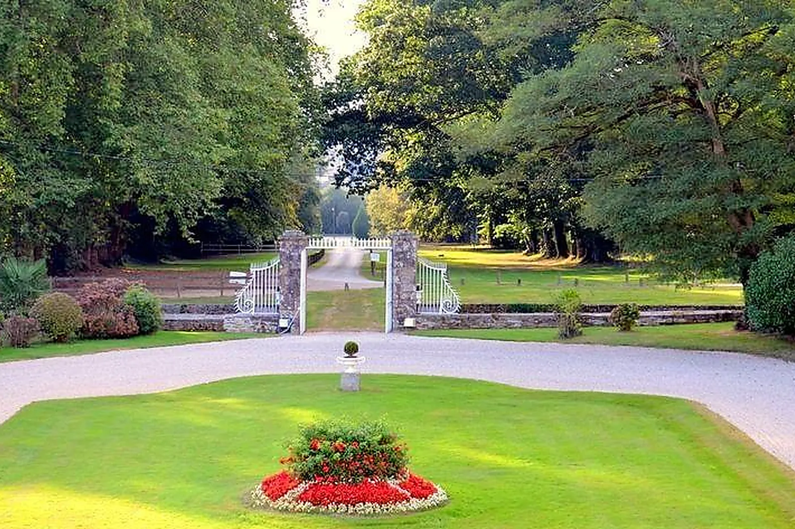 Lieux événementiels, LAOUZ MOUFFETARD