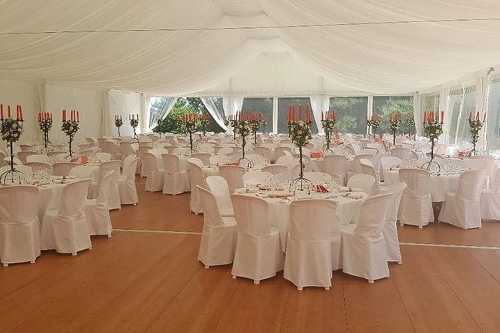 Lieux événementiels, LAOUZ MOUFFETARD