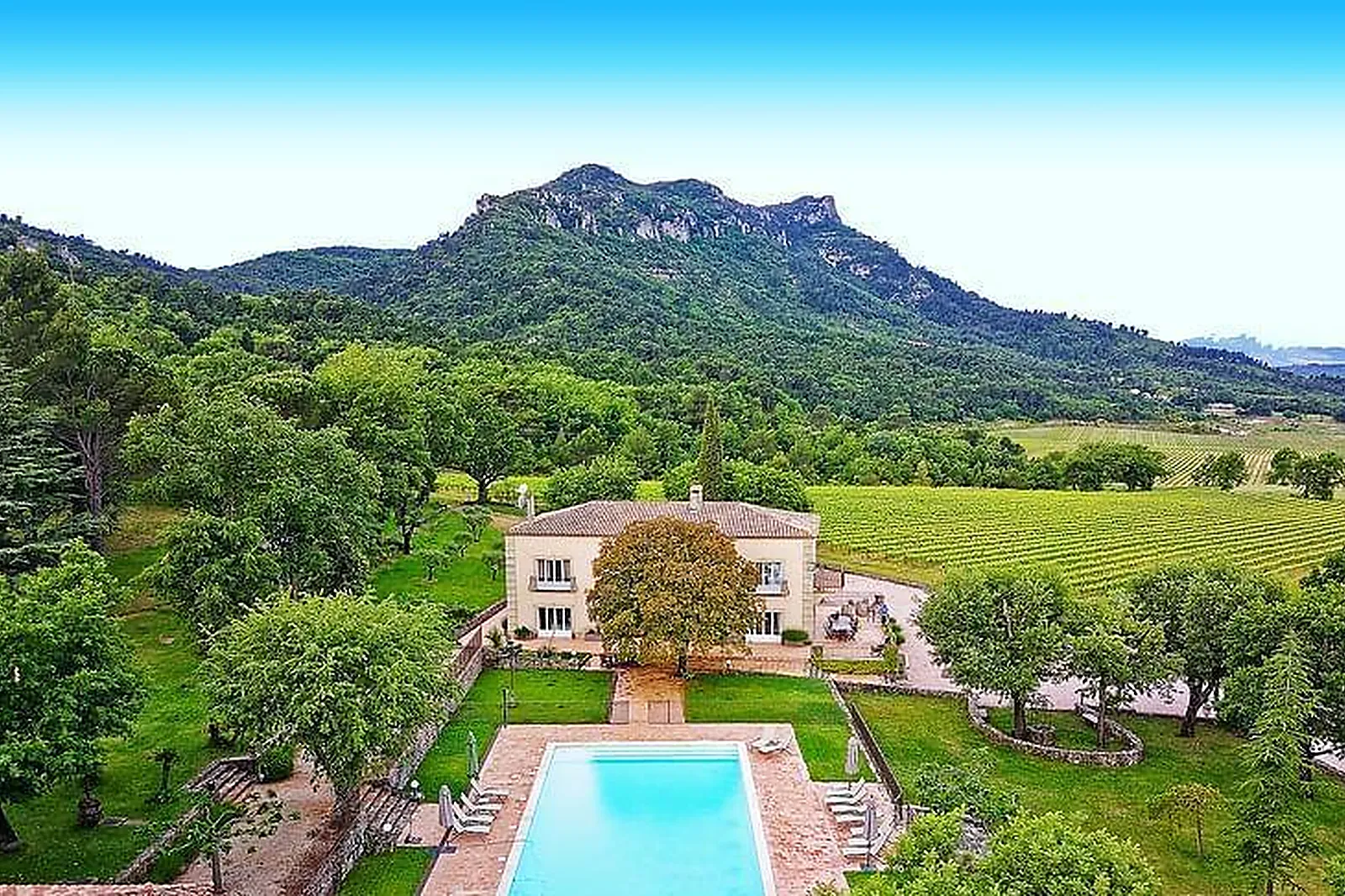 Lieux événementiels, CHÂTEAU DE L'ESCARELLE